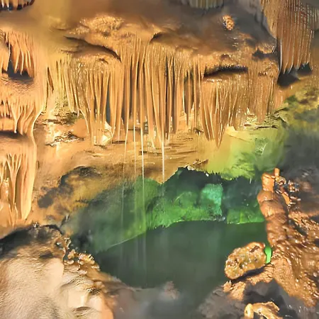 With Shared Pool In + 30 M² + Pool. Сasa de vacaciones