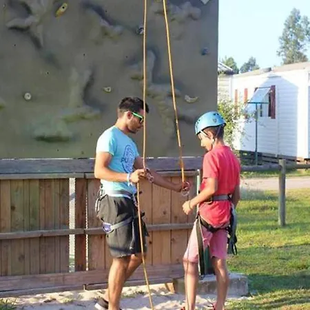 With Shared Pool In + 30 M² + Pool. * 파타이아스