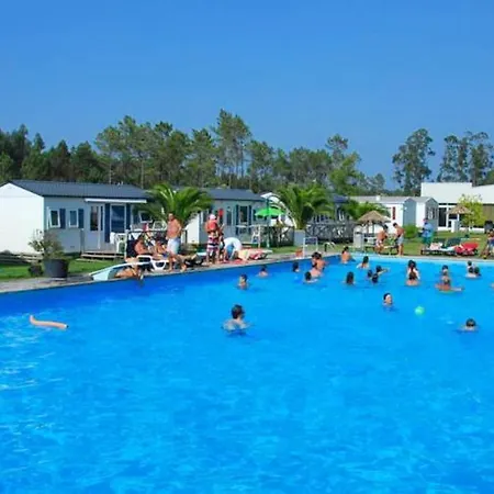 With Shared Pool In + 30 M² + Pool Holiday home
