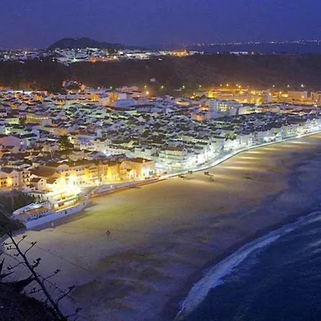 With Shared Pool In + 30 M² + Pool. 펜션 파타이아스