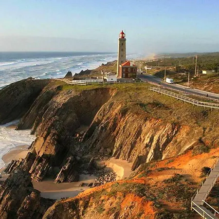 펜션 With Shared Pool In + 30 M² + Pool. 파타이아스