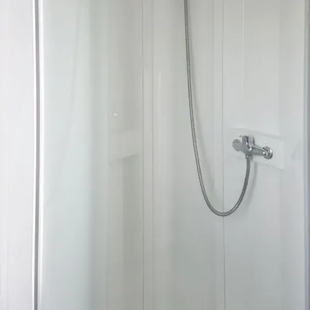 Vakantiehuis With Shared Pool In + 30 M² + Pool. *