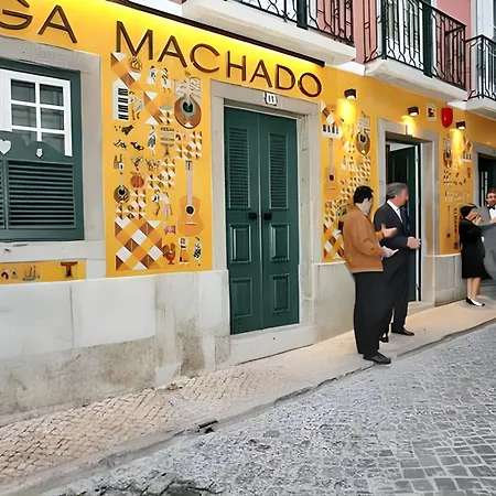 With Shared Pool In + 30 M² + Pool. 펜션 *