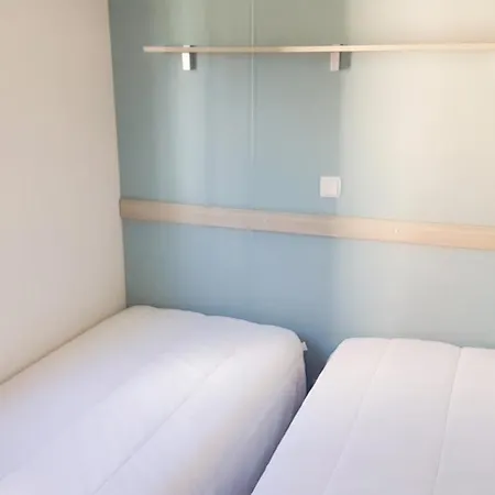 With Shared Pool In + 30 M² + Pool.