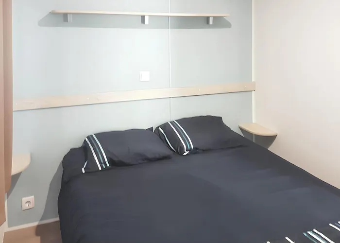 Casa vacanze With Shared Pool In + 30 M² + Pool. Pataias