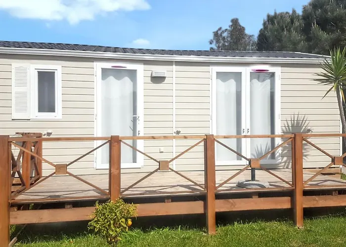 With Shared Pool In + 30 M² + Pool. Casa vacanze *