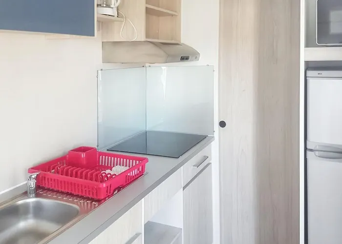 With Shared Pool In + 30 M² + Pool. Casa vacanze Pataias